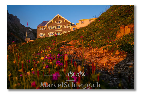 Marcel Schiegg, Marcel Schiegg Fotografie, Berggasthaus Rotsteinpass, Sonnenaufgang, Alpstein, Rotsteinpass
