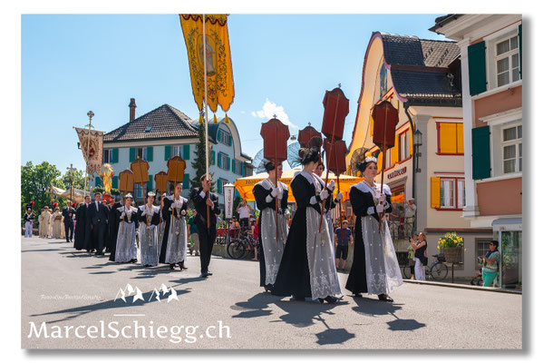 Marcel Schiegg Fotografie, Tradition, Brauchtum, Fronleichnam, Appenzeller Tracht, Appenzell, Appenzellerland