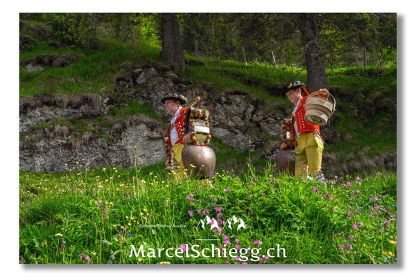 Marcel Schiegg Fotografie, Tradition, Brauchtum, Alpfahrt, Oeberefahre, Appenzell, Alpstein, Sämtis, Senntumschellen