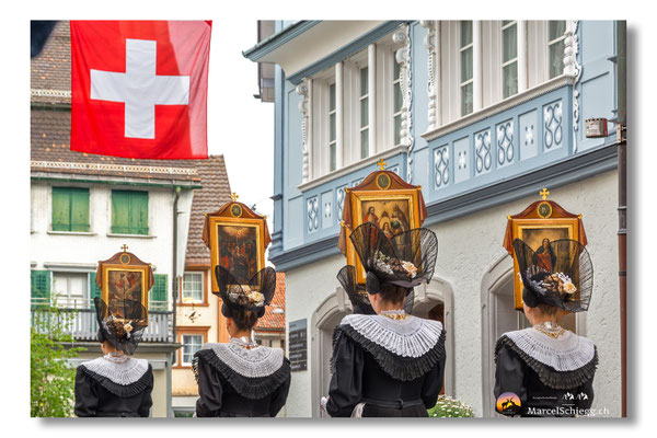 Hauptgasse Appenzell, Bilder Fronleichnam, Appenzell, Appenzeller Brauchtum, Appenzell Tradition