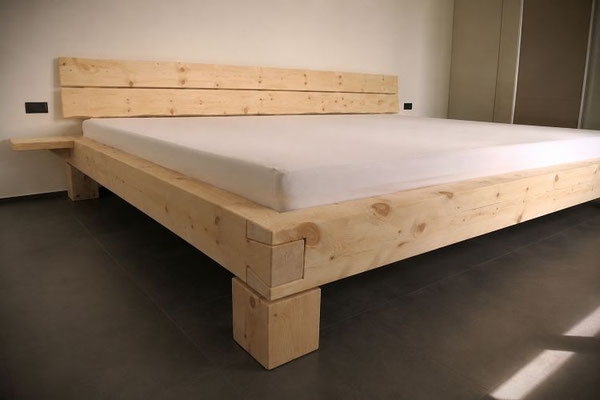 Familienbett 240x200cm aus Zirbenholz metallfrei modern