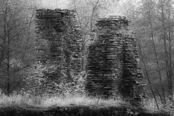 Mauerreste der Ruine Eibach