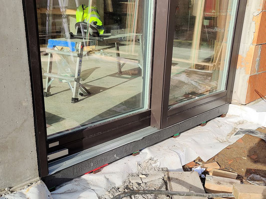 The installation of Triotherm can be done in line_ with the door installation, as no major preparation work is required.