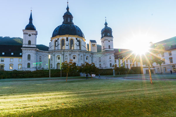 Basilika Seitenansicht. (c)Kloster Ettal 