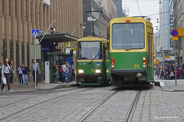 Straßenbahn; Haltestelle Senaatintori