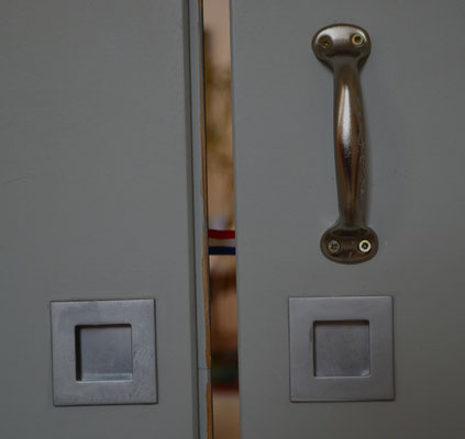 La porte attend patiemment