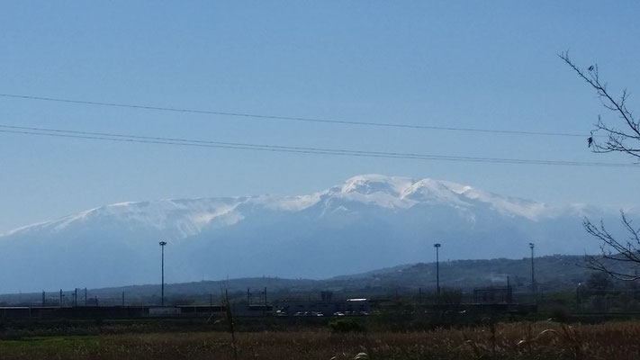auf dem Weg nach Norden, Maiella Gruppe, Gran Sasso und Monte Sibillini schneebedeckt