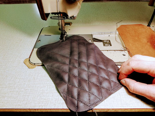 work in progress, Handtasche mit Rautensteppung