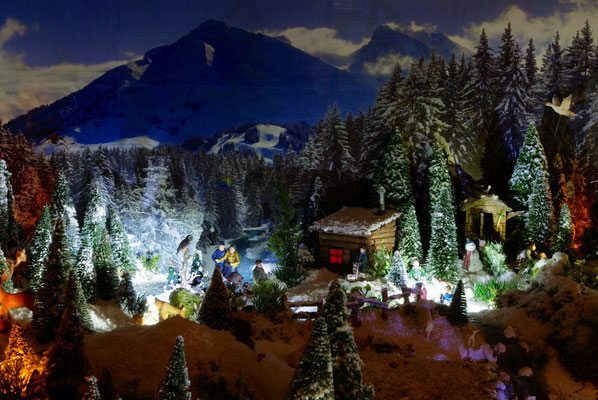 Village de Noël/Christmas Village 2014 de nuit: Les cabanes du lac