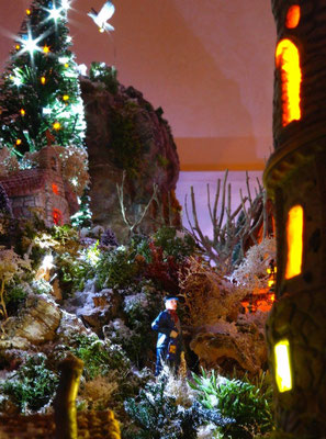 Village Noël/Christmas Village 2013, la nuit: Gardien de phare  et sa lanterne