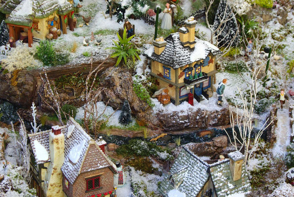 Village Noël/Christmas Village 2013 : La poste du village