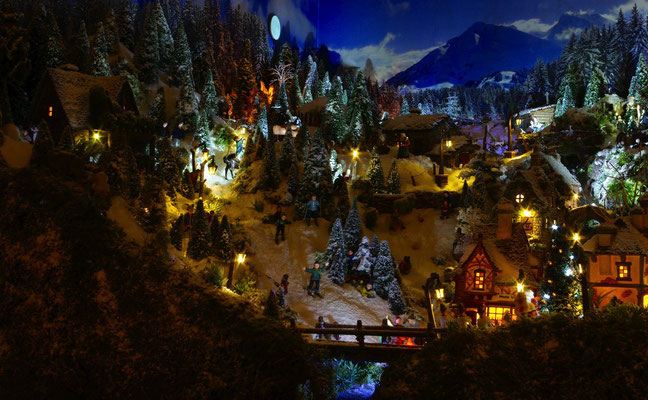 Village de Noël/Christmas Village 2014 de nuit: Ski de nuit