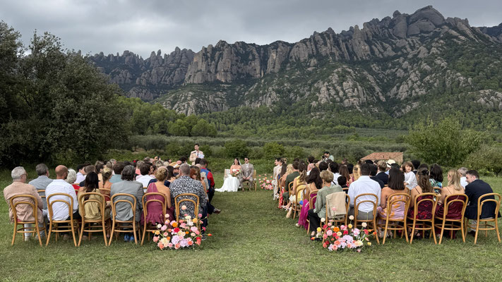 Mariage français à Barcelone. Dj mariage Costa-Brava, Ibiza, France.