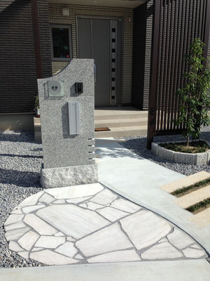 自然石 門柱 有 ウエダ石材