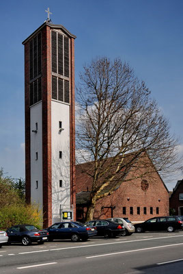  Ev. Paul-Gerhardt-Kirche, Dortmund, Markgrafenstr.
