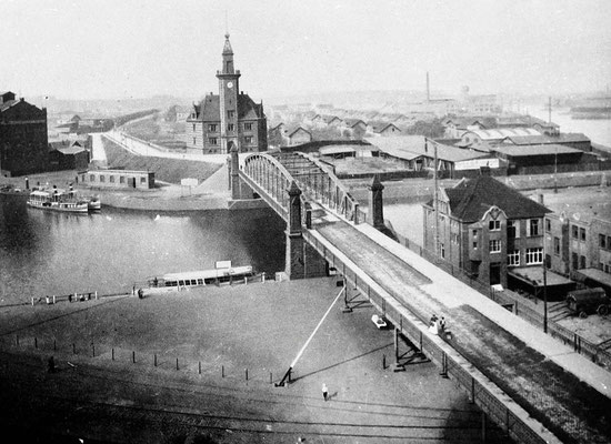 Altes Hafenamt  zu Beginn der 1900er Jahre | Quelle: "DORTMUND so wie es war"  | Droste Verlag Düsseldorf | http://www.droste-buchverlag.de/