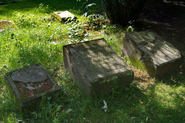 Tempel der Ruhe, privater Friedhof der Familie von Bodelschwingh | 08/2015