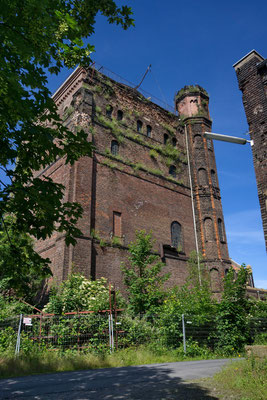 Hammerkopfturm der denkmalgeschützten ehem. Zeche Westhausen | Juni 2016