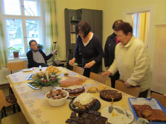 die leckersten Kuchen von Sachsen/Anhalt gab es im warmen Pfarrhaus zu probieren
