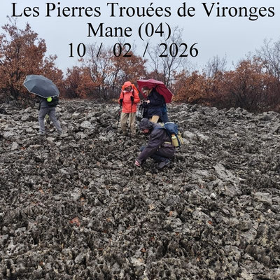 Les Pierres Trouées de Vironges depuis Mane