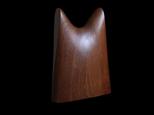  "Many roads lead to understanding"  sculpted by Marian van Zomeren- van Heesewijk in  teak
