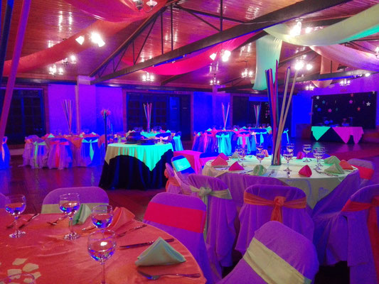 Quince años temática neon Eventos Casa El Misterio Cajicá