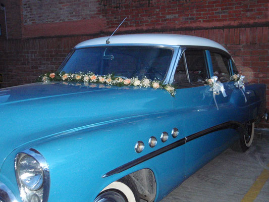 Carro de los novios