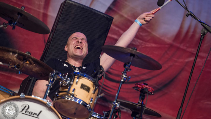 Drummer Andy Simon beim Hessentag in Oberursel