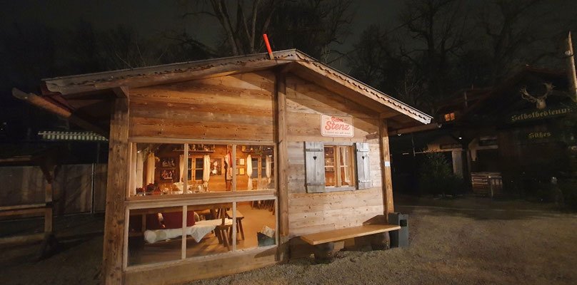 Augustiner Keller Wintergarten: Stenz Hüttn