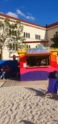 Kulturstrand bei den LMU Brunnen, 07.06.26