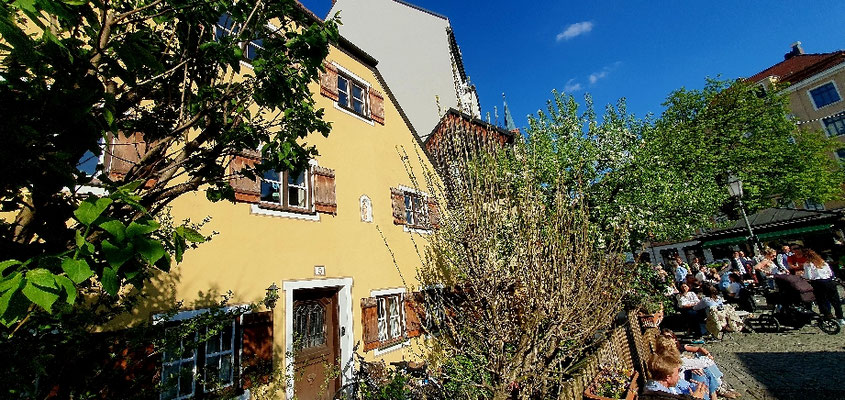 am Wiener Platz, 17.04.26