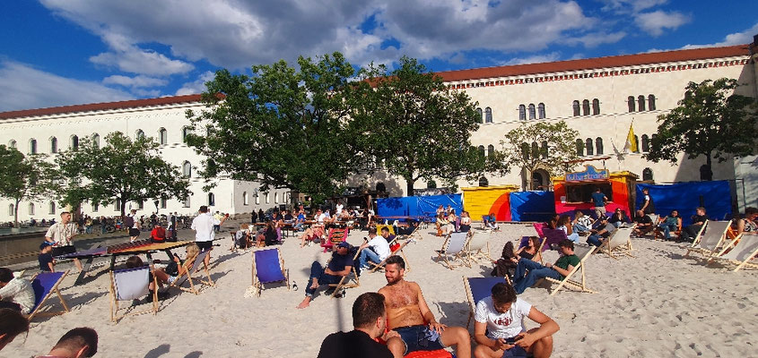 Kulturstrand bei den LMU Brunnen, 07.06.26