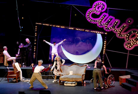 © Eugen Sommer, EWIG JUNG (2023), Burgfestspiele Bad Vilbel