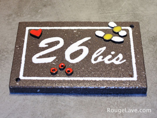 Numéro de rue en lave émaillée