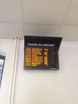 panneau d'affichage des trains&Cars à Mende du05-10-2017 