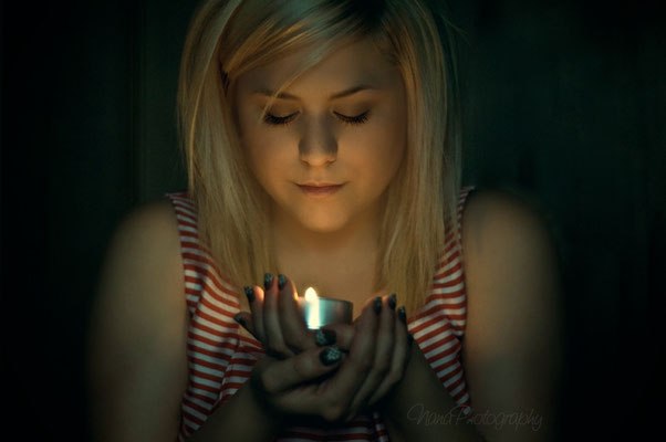 <b>Candle Light (337/365)</b>