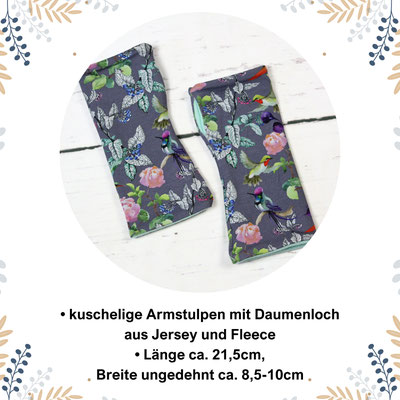 Kuschelige Armstulpen mit Daumenloch aus Jersey und Fleece, Länge ca. 21,5cm, Breite ungedehnt ca. 8,5-10cm, mit floralem Muster.