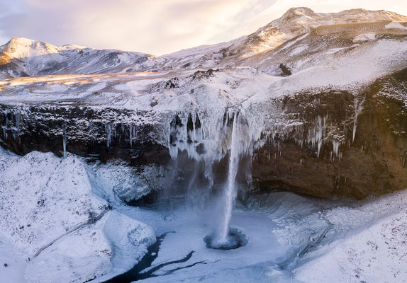 Seljalandsfoss - Iceland