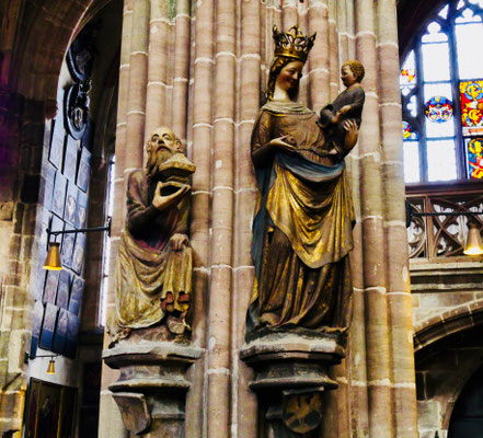 Madonna in der St. Lorenz kirche in Nürnberg Sehenswürdigkeiten Deutschland Nürnberg