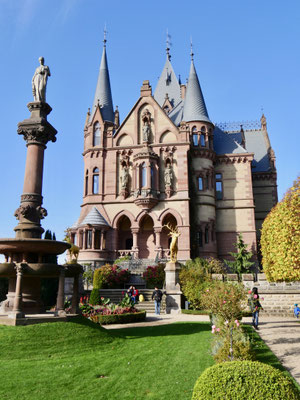 Schloss Drachenburg Sehenswürdigkeit Siebengebirge Königswinter am Rhein