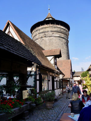 Nürnberger Handwerkshof am Frauentor Sehenswürdigkeiten Deutschland Nürnberg
