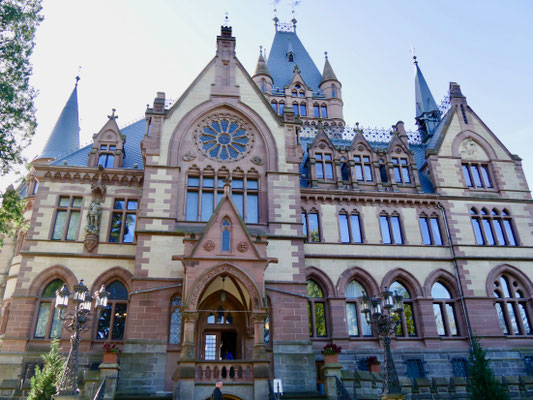 Schloss Drachenburg Sehenswürdigkeit Siebengebirge Königswinter am Rhein