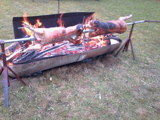 Cochon rôti à Pesselière au 1er juin 