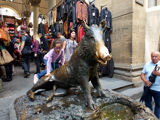 Bild: Wildschweinbrunnen an der Loggia d. Mercato Nuevo