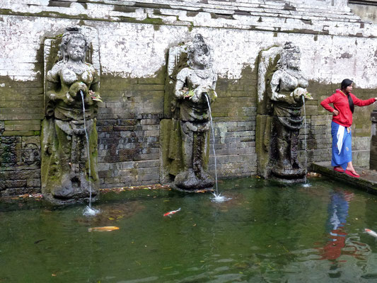 Bild: Brunnen beim Goa Gajah auf Bali