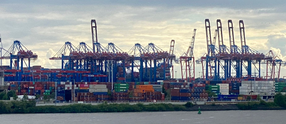 Bild: Containerhafen 