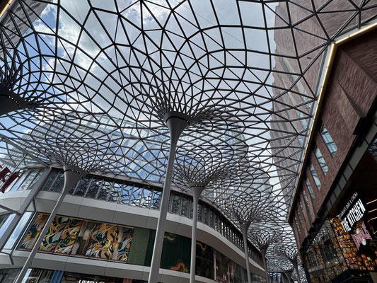 Bild: Einkaufszentrum Westfield innen