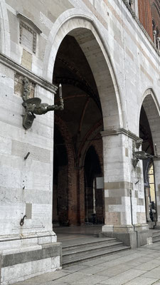 Drachen als Lampen