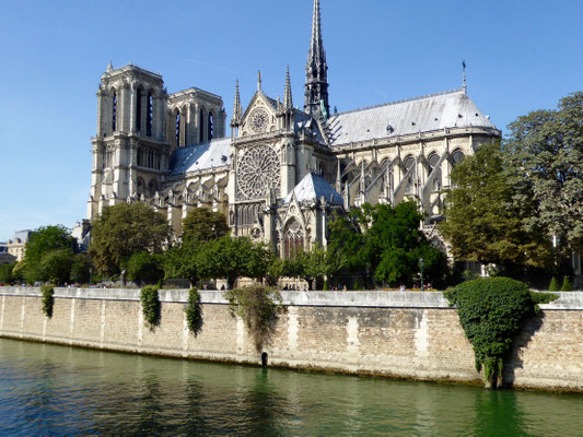 Bild: Kathedrale Notre Dame - von der Seine aus