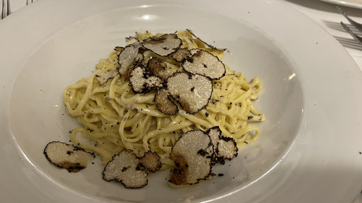 Tagliolini al tartufo nero